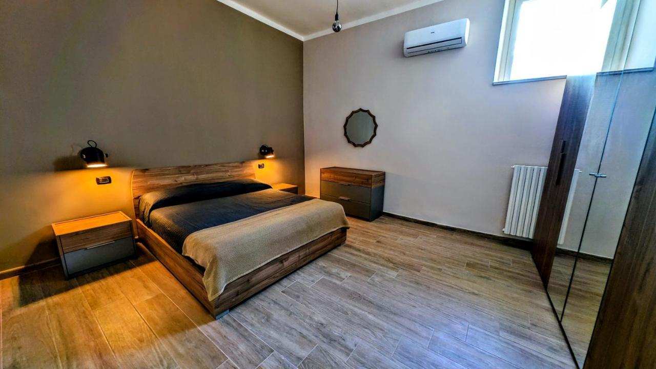 Sea Lion Appartement Trani Buitenkant foto